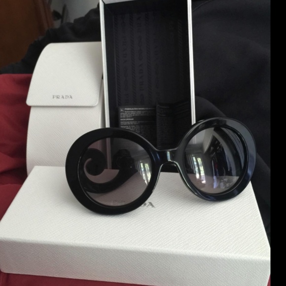 Prada Accessories - PRADA Sunglasses very new!! Send offers!